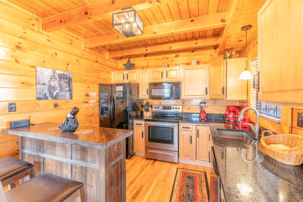 Comfort Cabin Bearway To Heaven W Private Hot Tub Pigeon Forge Ngoại thất bức ảnh