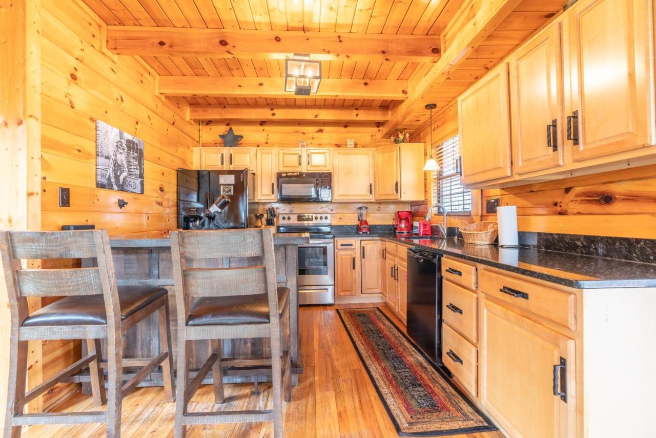 Comfort Cabin Bearway To Heaven W Private Hot Tub Pigeon Forge Ngoại thất bức ảnh