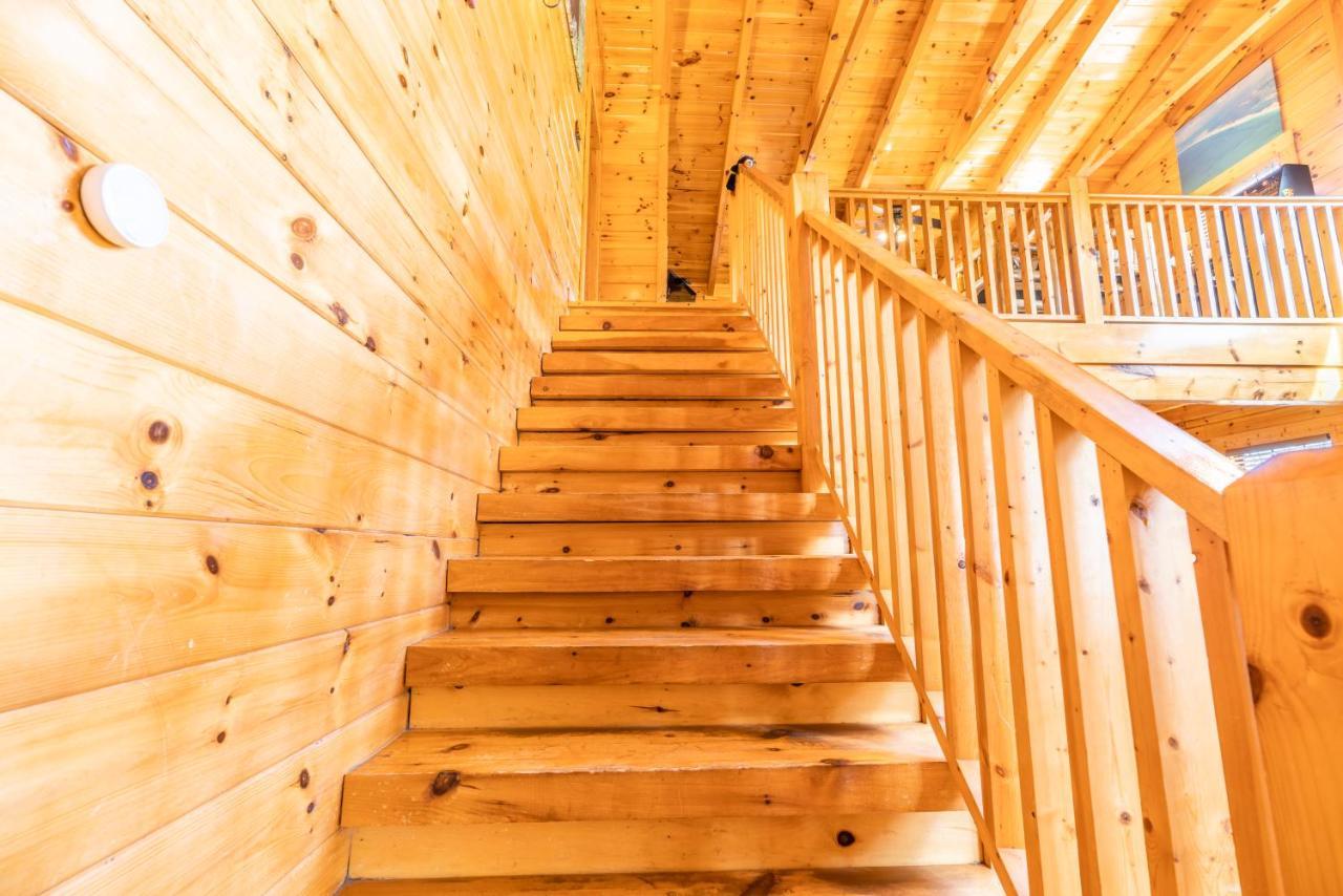 Comfort Cabin Bearway To Heaven W Private Hot Tub Pigeon Forge Ngoại thất bức ảnh