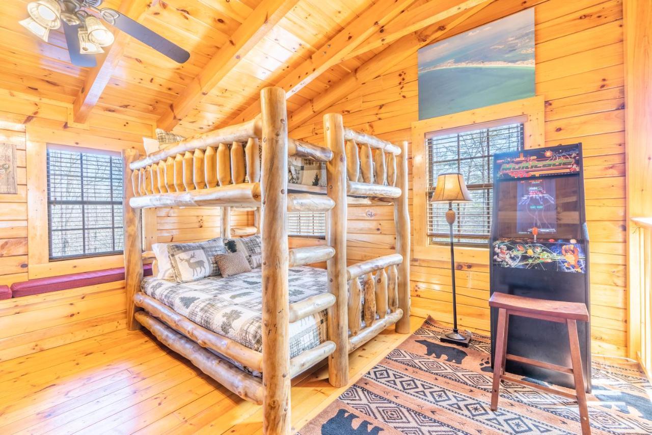 Comfort Cabin Bearway To Heaven W Private Hot Tub Pigeon Forge Ngoại thất bức ảnh