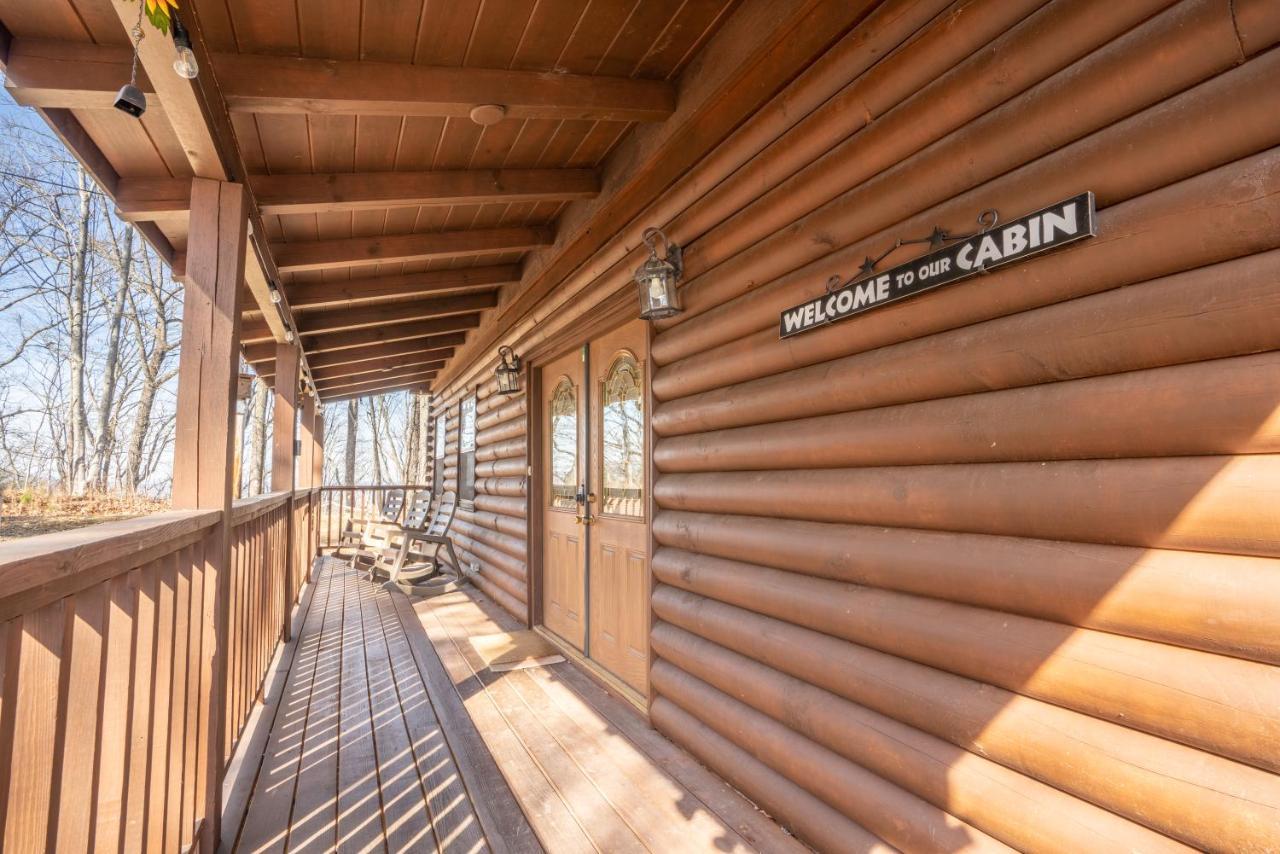 Comfort Cabin Bearway To Heaven W Private Hot Tub Pigeon Forge Ngoại thất bức ảnh